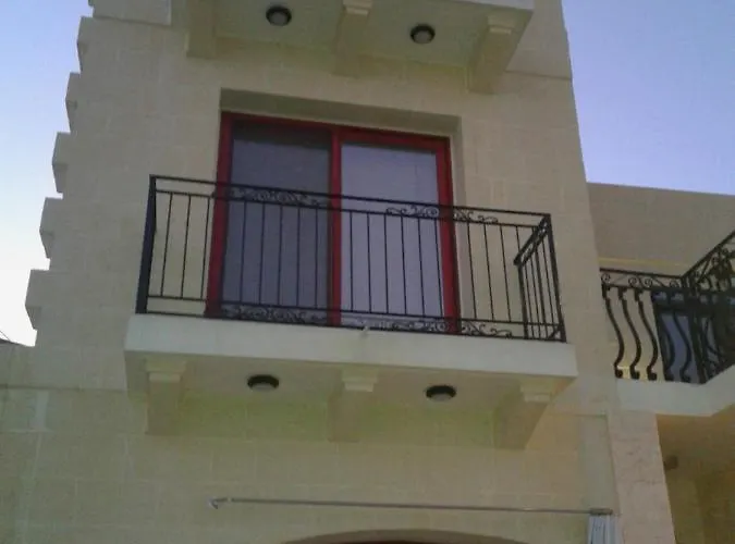 Waterfront Cosy 2 By Ghajnsielem Gozo